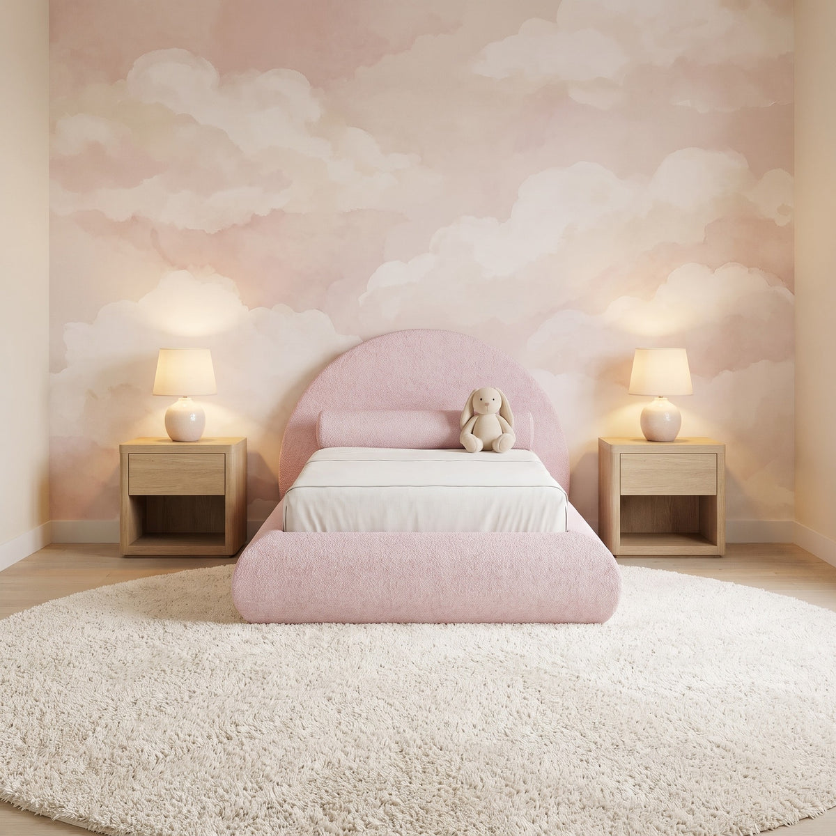 Cloud bed enfant Blossom dans une chambre creme, fresque de nuages
